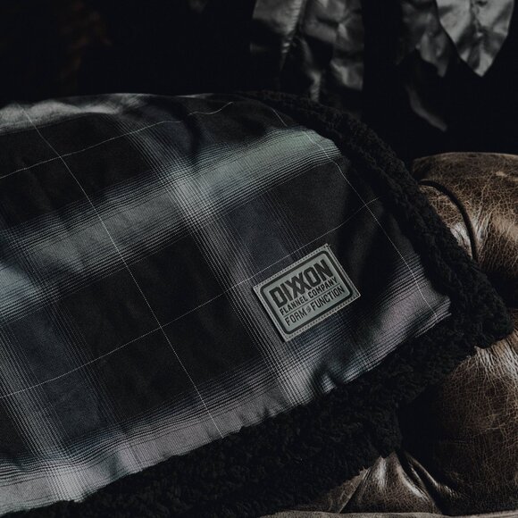 DIXXON FLANNEL - DESTROYER Flannel & Sherpa Blanket 60X72" - Picture 1 of 5
